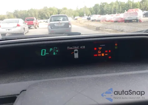 2013 Toyota Prius C Two from USA, damaged, VIN JTDKDTB33D1551108